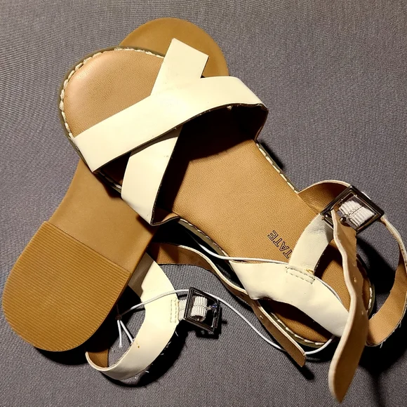 Off white bone sandals size 13 - Picture 2 of 2
